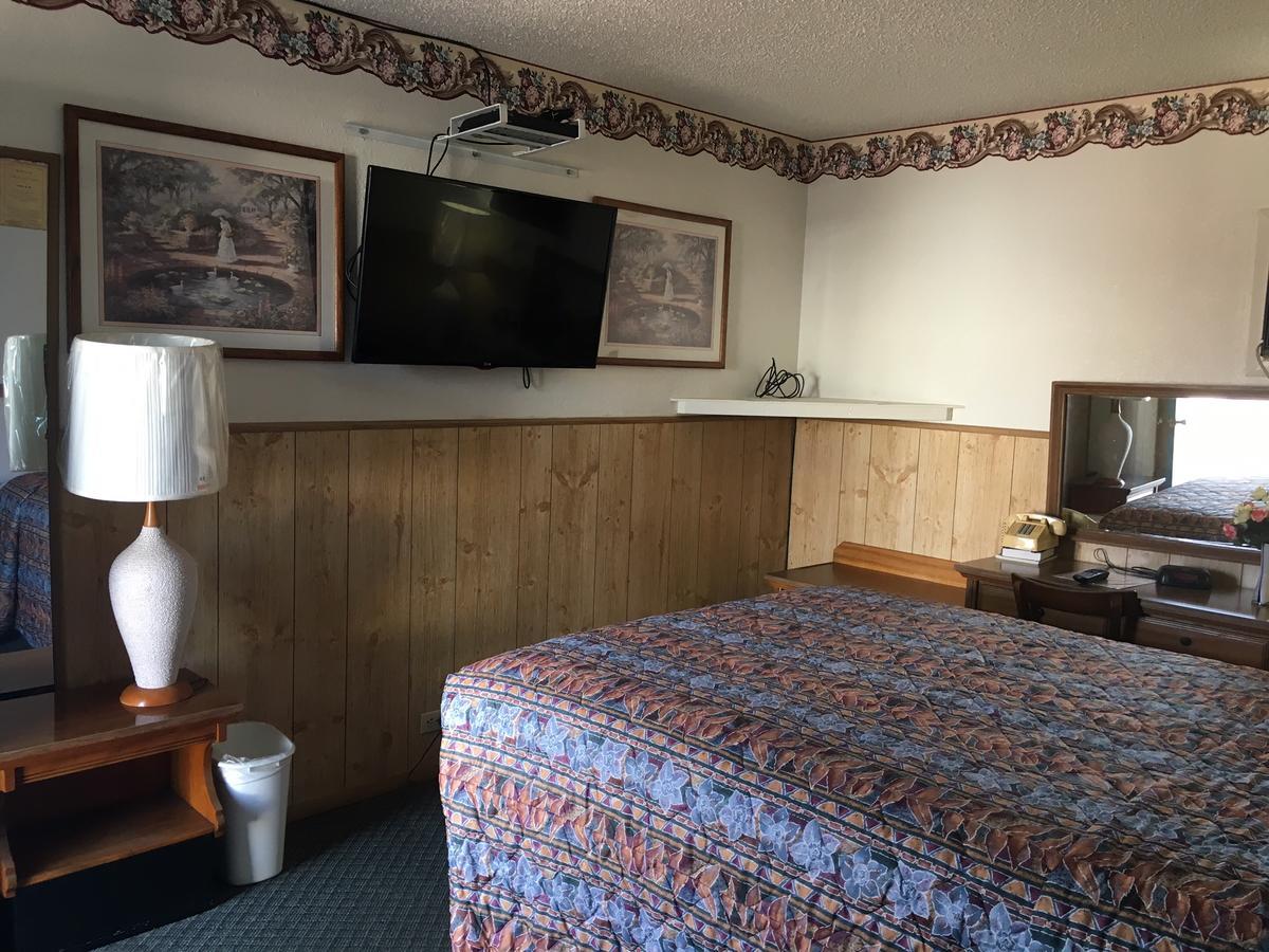 Stroud Skyliner Motel מראה חיצוני תמונה
