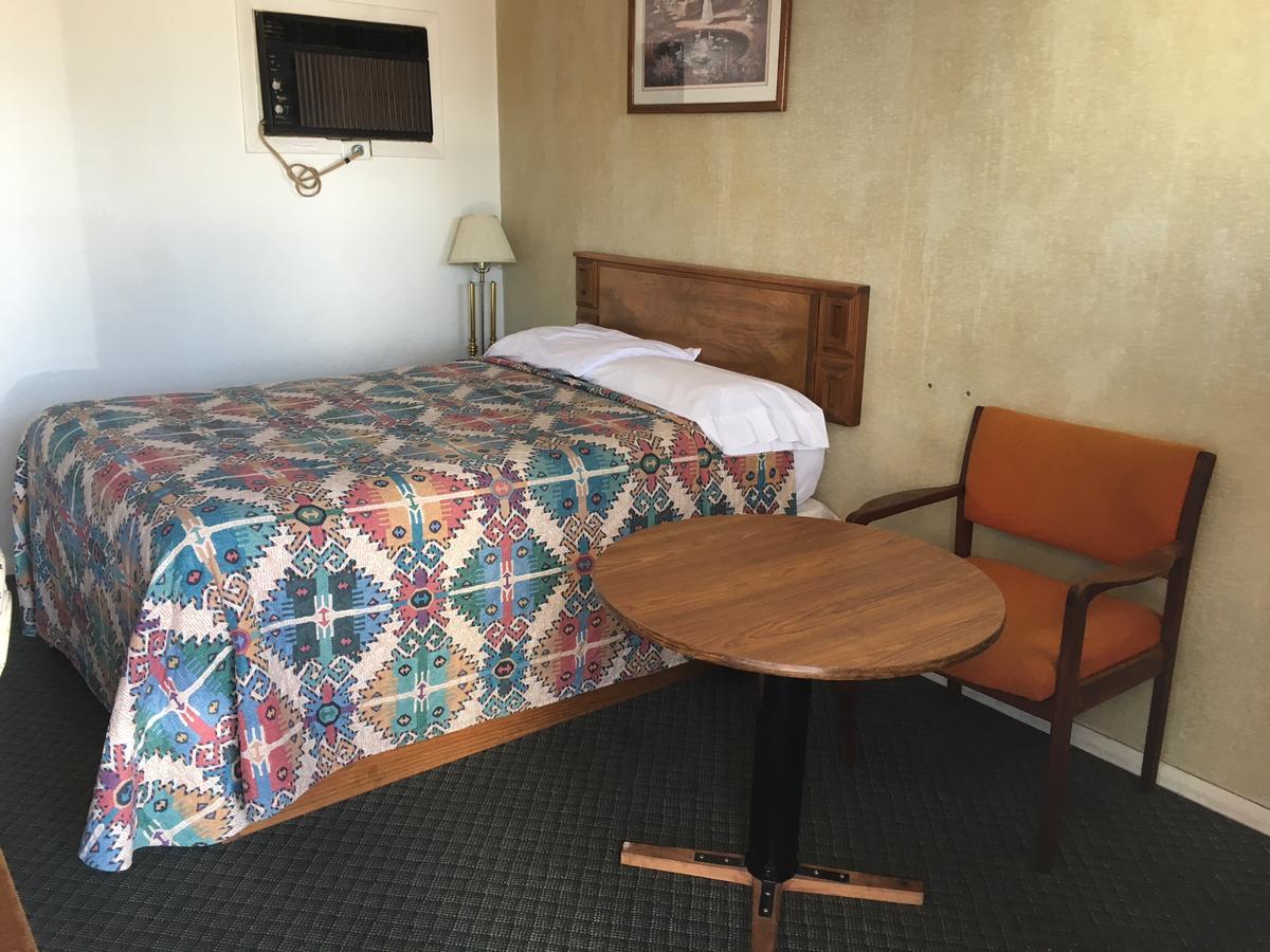 Stroud Skyliner Motel מראה חיצוני תמונה