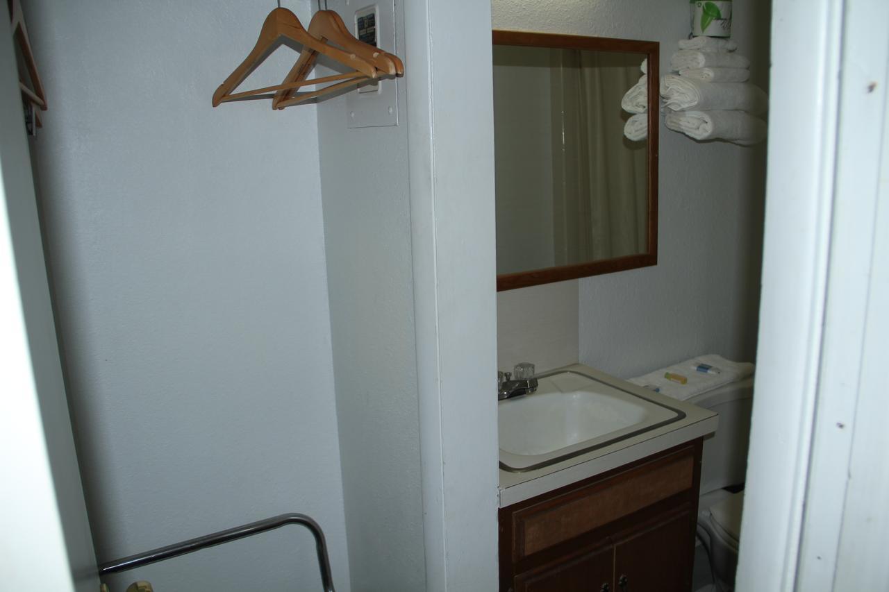 Stroud Skyliner Motel מראה חיצוני תמונה